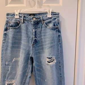 BDG Straight leg jeans size 28